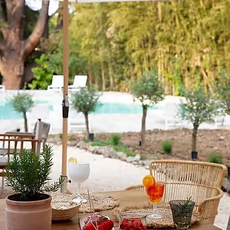 La Batisse En Blanc Vallauris